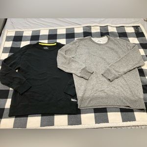 Lot of 2 Hollister Sweatshirts Medium Black Grey